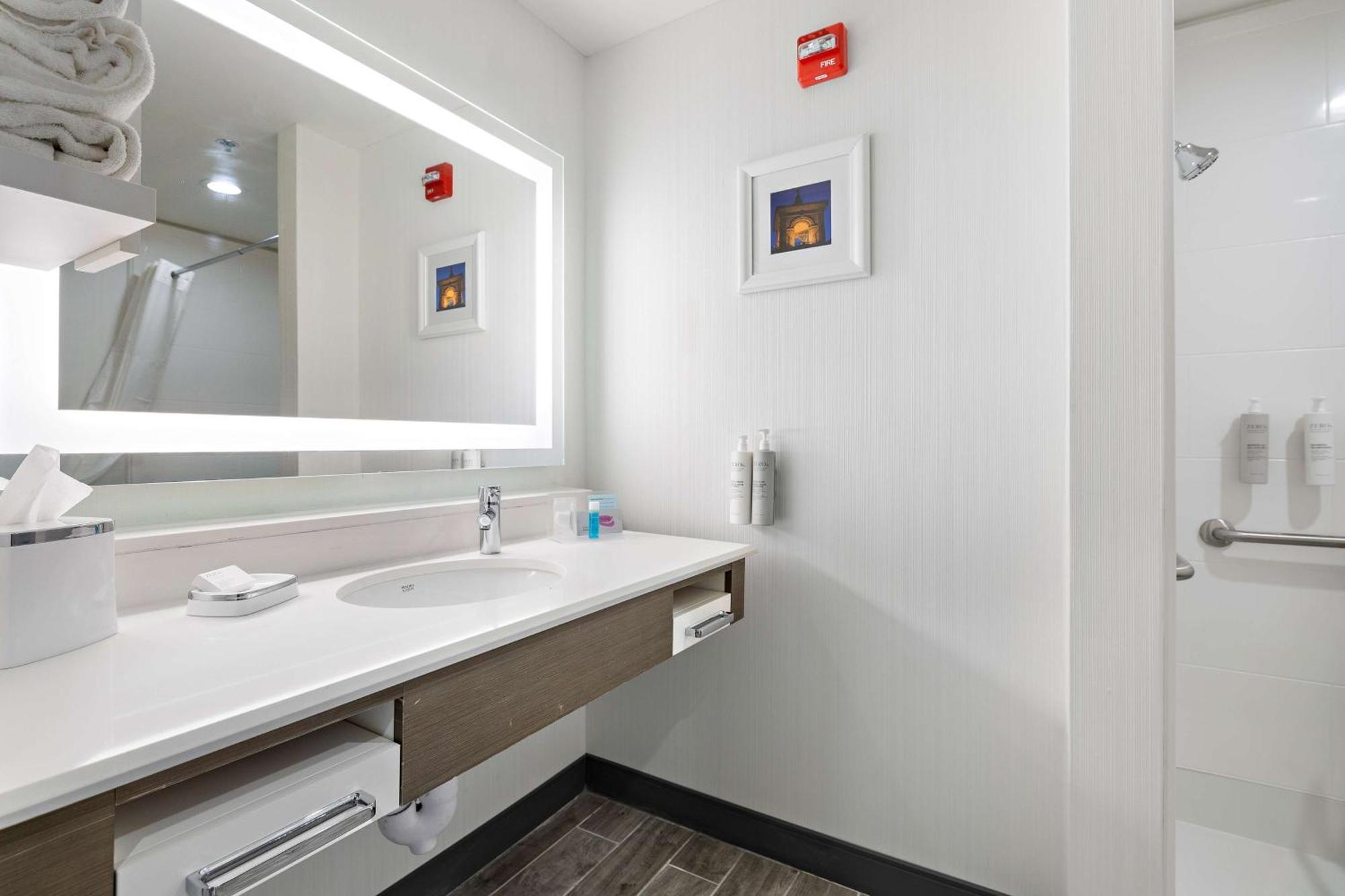 Hampton Inn Kansas City - Downtown Financial District Bagian luar foto
