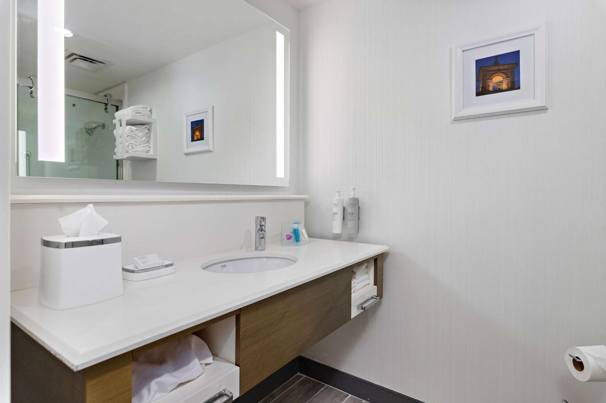Hampton Inn Kansas City - Downtown Financial District Bagian luar foto
