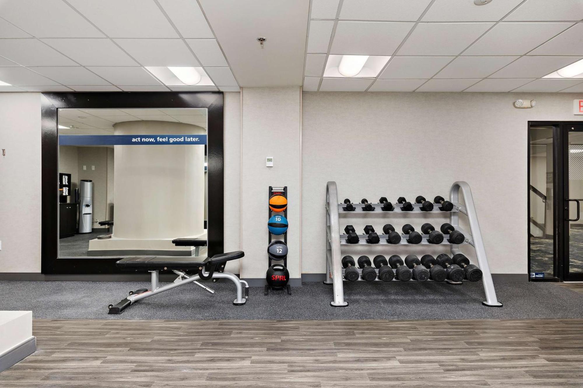 Hampton Inn Kansas City - Downtown Financial District Bagian luar foto