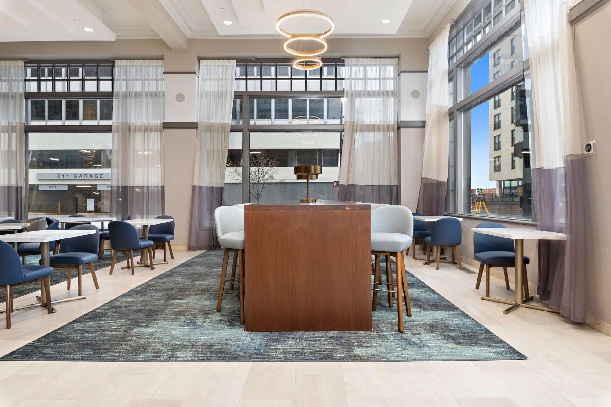 Hampton Inn Kansas City - Downtown Financial District Bagian luar foto