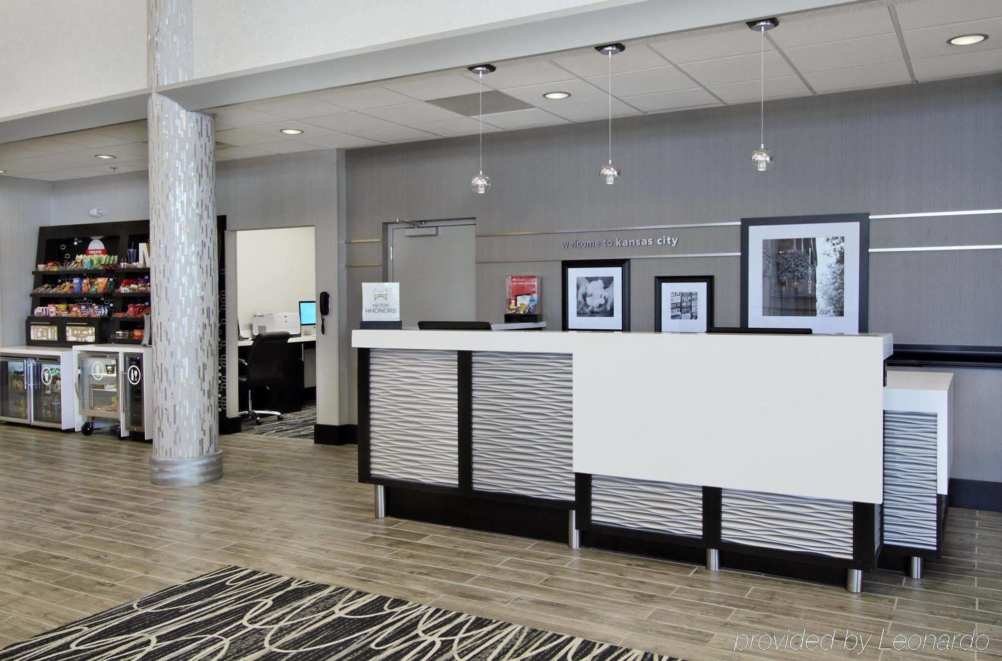 Hampton Inn Kansas City - Downtown Financial District Bagian luar foto